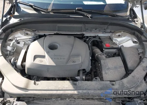 2020 Volvo Xc60 T5 Inscription z USA, uszkodzony, nr VIN YV4102RL6L1610073